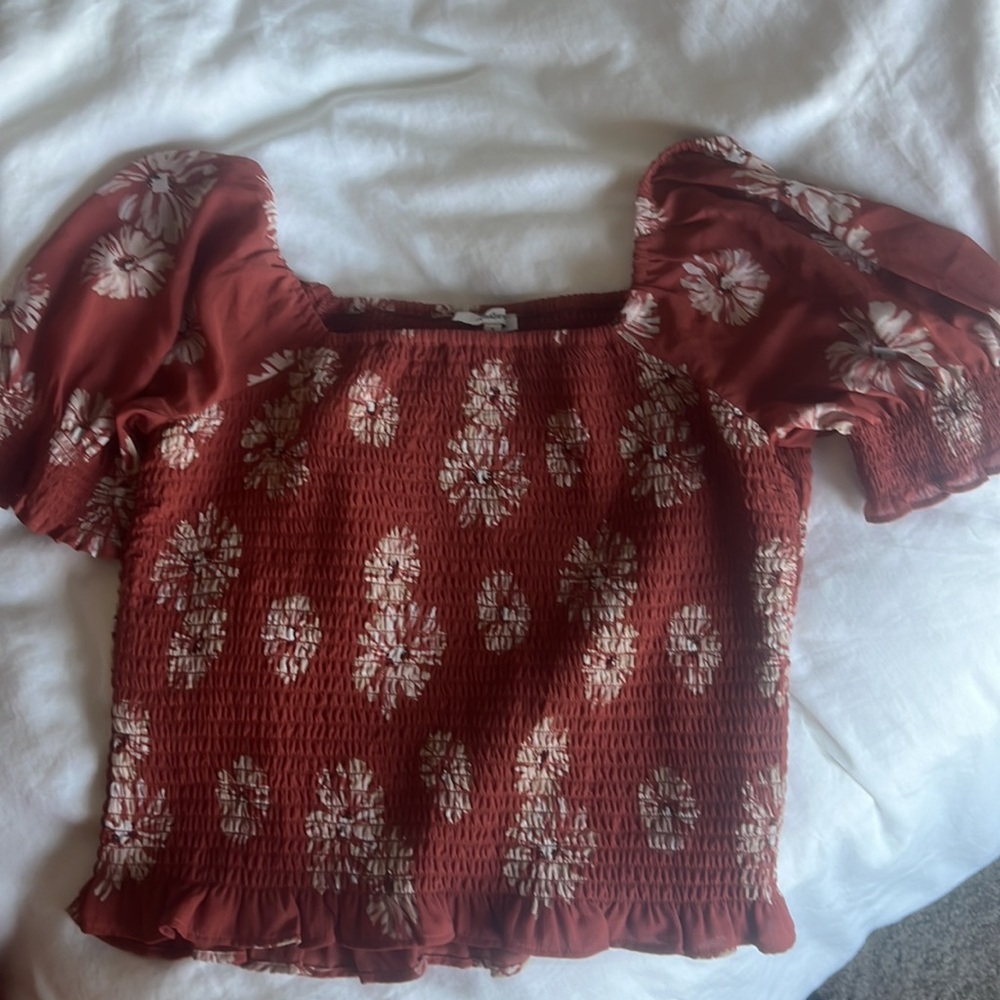 Madewell Georgette Lucie Puff-Sleeve Smocked Bodice Top in Moody Blooms
